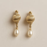 Akira Shell Studs