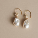 Azalea Pearl Earrings